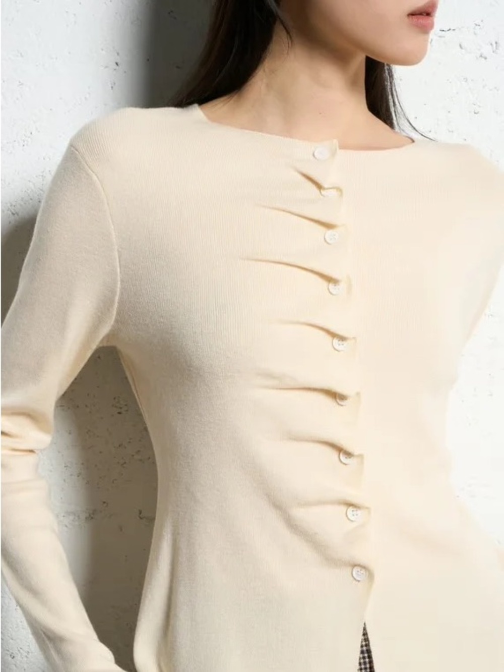 Beige Botany- Women's Minimalist Cream Ruched Front Long Sleeve Top Size:(M)